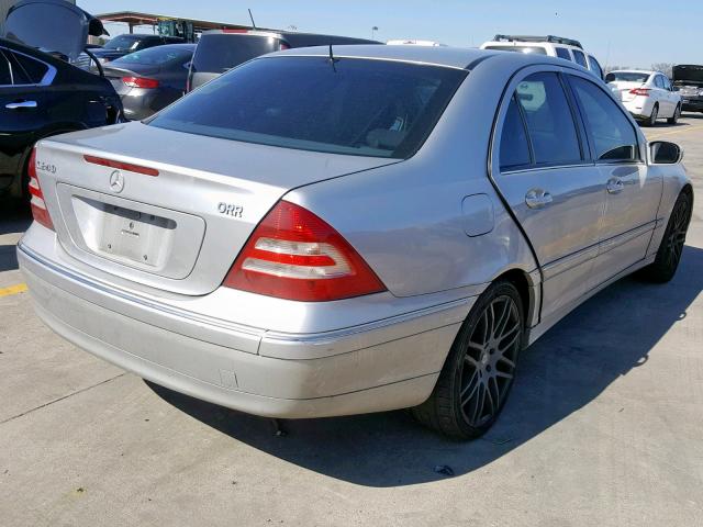 WDBRF61J75A649987 - 2005 MERCEDES-BENZ C 240 SILVER photo 4