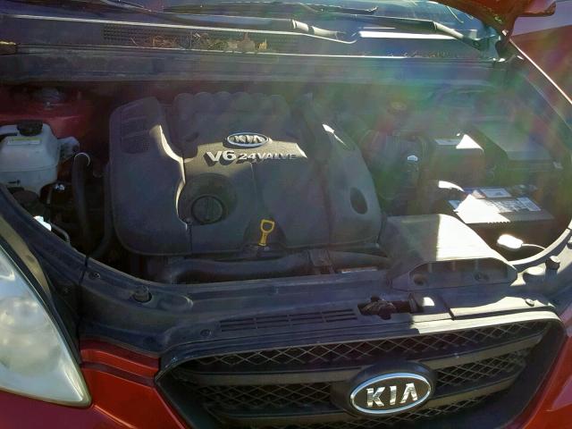 KNAFG526577118872 - 2007 KIA RONDO LX RED photo 7