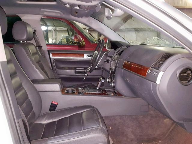 WVGZG77L55D023264 - 2005 VOLKSWAGEN TOUAREG 3. SILVER photo 5