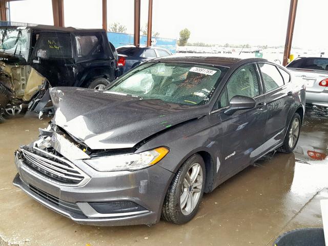 3FA6P0LU0JR102829 - 2018 FORD FUSION SE GRAY photo 2