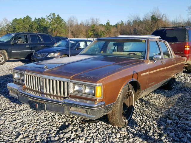 1G2BL69Y3GX229578 - 1986 PONTIAC PARISIENNE BROWN photo 2