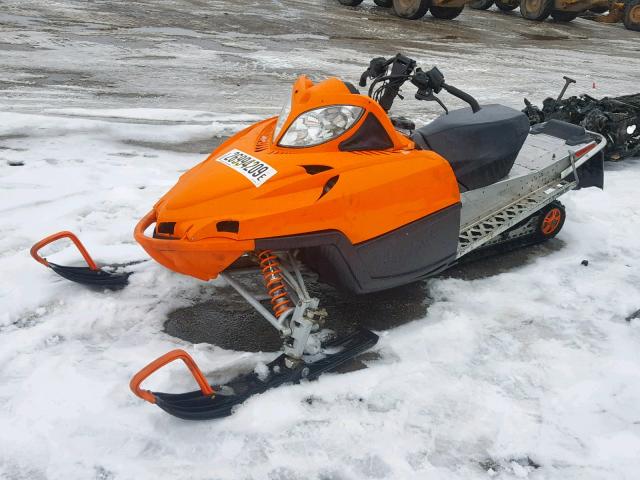 4UF09SNW69T115169 - 2009 ARCC SNOWMOBILE ORANGE photo 2