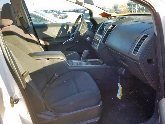 2FMDK38C18BA84251 - 2008 FORD EDGE SEL WHITE photo 5