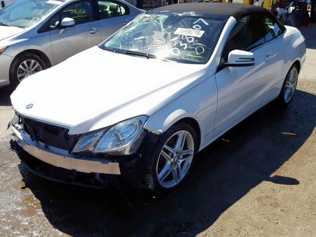 WDDKK5GF5BF038307 - 2011 MERCEDES-BENZ E 350 WHITE photo 2