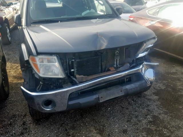 1N6AD09W78C438375 - 2008 NISSAN FRONTIER C GRAY photo 9