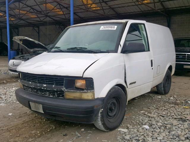 1GCDM19W0WB181813 - 1998 CHEVROLET ASTRO WHITE photo 2