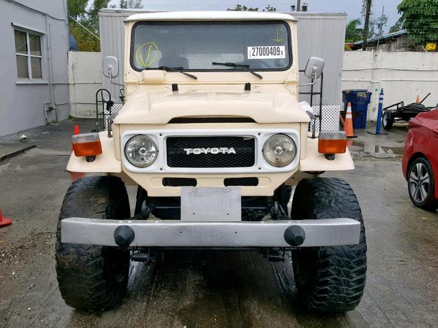 FJ40904881 - 1977 TOYOTA LANDCRUISE 奶油色 照片 10