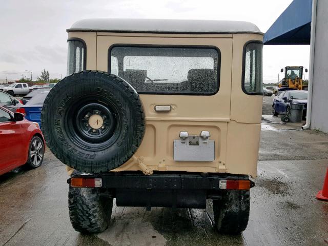 FJ40904881 - 1977 TOYOTA LANDCRUISE 奶油色 照片 9