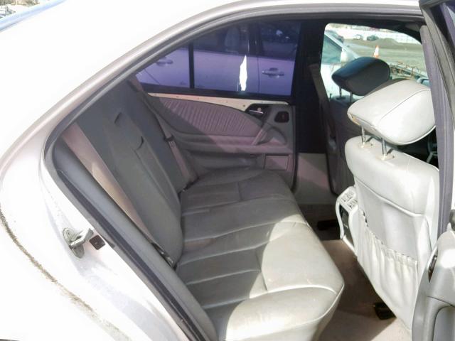 WDBJF65FXWA472727 - 1998 MERCEDES-BENZ E 320 WHITE photo 6