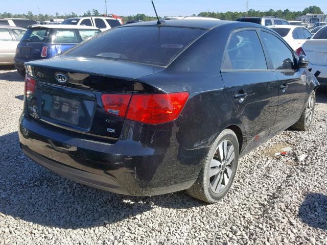 KNAFU4A22D5732254 - 2013 KIA FORTE EX BLACK photo 4