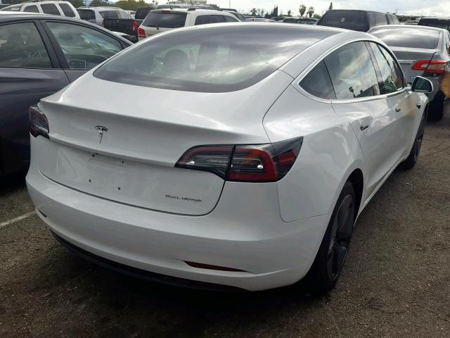 5YJ3E1EB6JF085332 - 2018 TESLA MODEL 3 WHITE photo 4