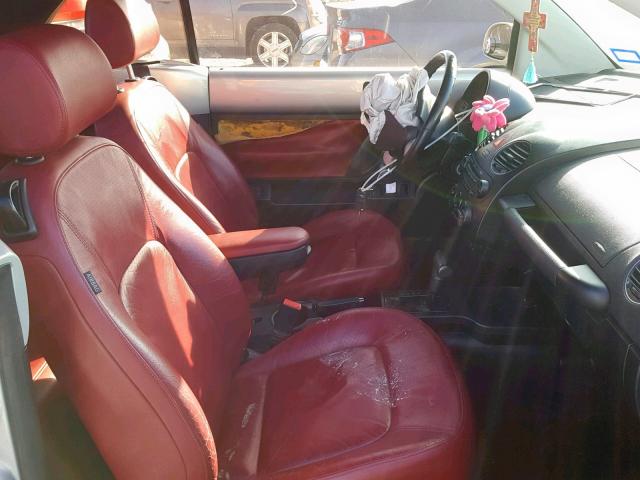 3VWSF31Y09M410706 - 2009 VOLKSWAGEN NEW BEETLE Gümüş foto 5