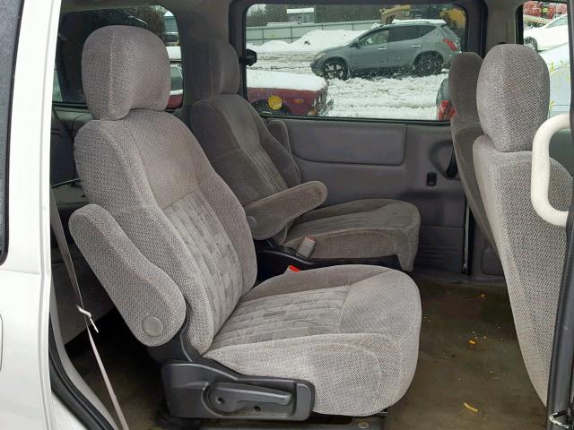 1GMDX03E54D207157 - 2004 PONTIAC MONTANA GRAY photo 6