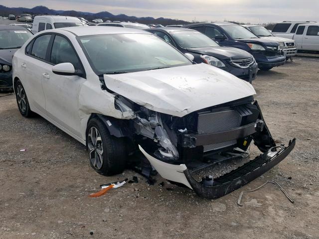 3KPF24AD9KE022635 - 2019 KIA FORTE FE WHITE photo 1