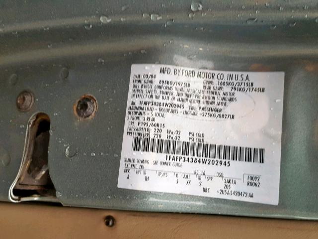 1FAFP34384W202945 - 2004 FORD FOCUS SE C GREEN photo 10