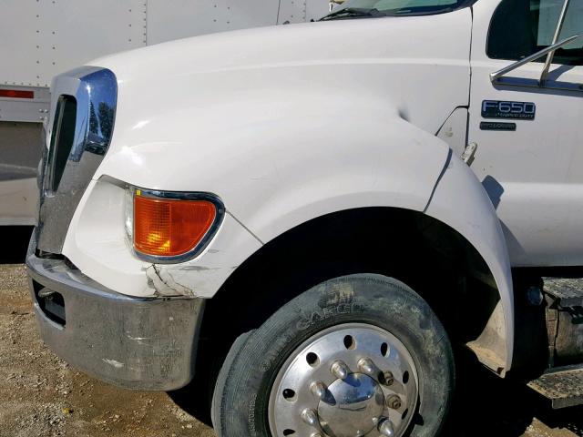 3FRWF65F28V679185 - 2008 FORD F650 SUPER WHITE photo 9