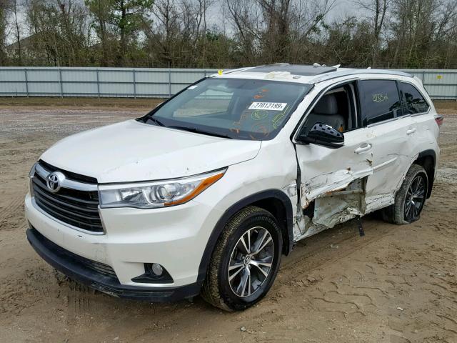 5TDKKRFH4GS159583 - 2016 TOYOTA HIGHLANDER WHITE photo 2