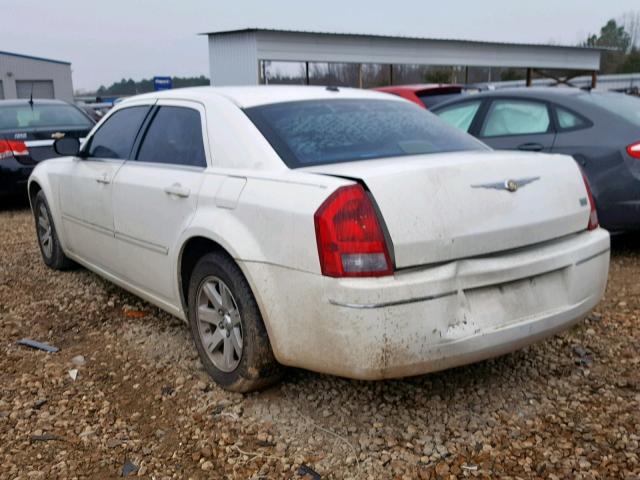 2C3KA53G86H313592 - 2006 CHRYSLER 300 TOURIN WHITE photo 3