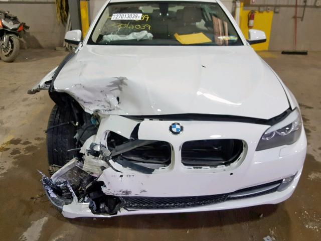 WBAXH5C58DD108518 - 2013 BMW 528 XI WHITE photo 7