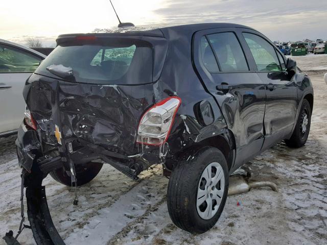 3GNCJKSB6JL163865 - 2018 CHEVROLET TRAX LS BLACK photo 4