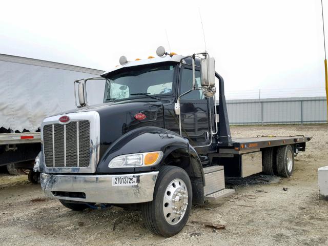 2NP2HM6X8HM387255 - 2017 PETERBILT 337 BLACK photo 2