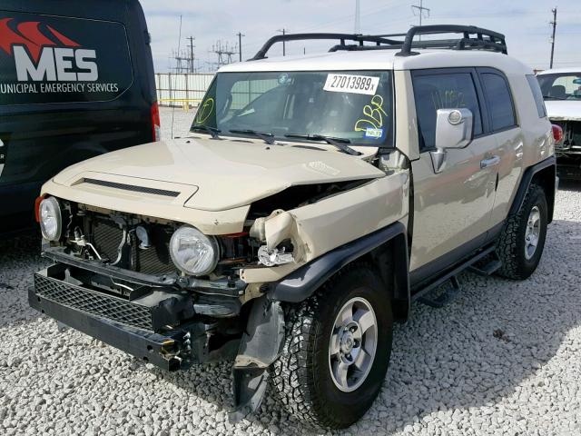 JTEBU11F980102569 - 2008 TOYOTA FJ CRUISER TAN photo 2