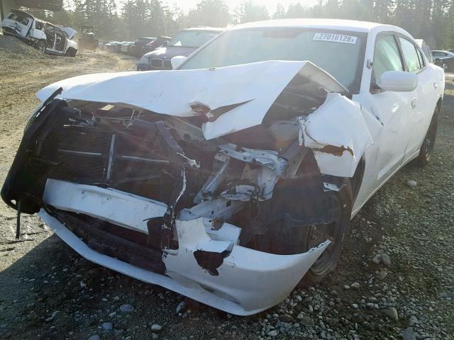 2C3CDXAG5DH568255 - 2013 DODGE CHARGER PO WHITE photo 2
