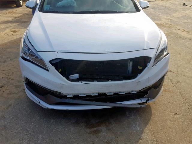 5NPE34AF4FH070619 - 2015 HYUNDAI SONATA SPO WHITE photo 9