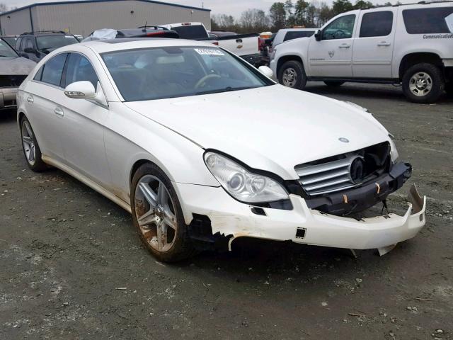 WDDDJ72X88A132534 - 2008 MERCEDES-BENZ CLS 550 WHITE photo 1