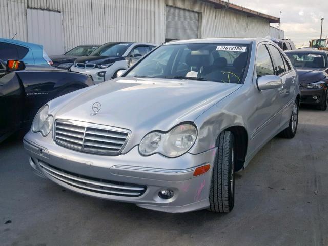 WDBRF92H37F866665 - 2007 MERCEDES-BENZ C 280 4MAT SILVER photo 2