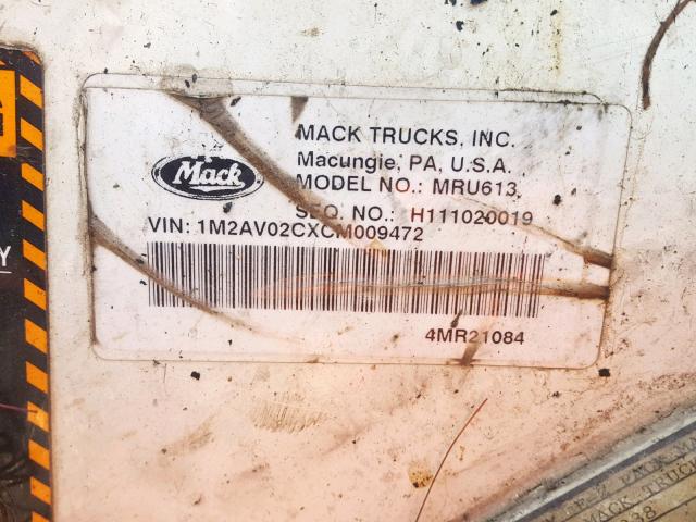 1M2AV02CXCM009472 - 2012 MACK 600 MRU600 WHITE photo 10