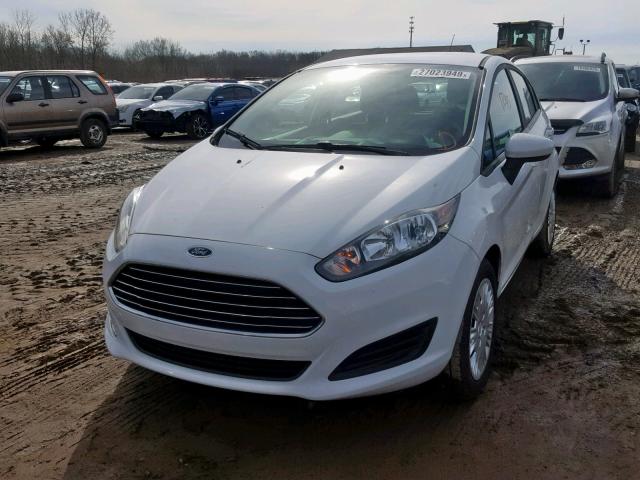 3FADP4TJ5GM172370 - 2016 FORD FIESTA S WHITE photo 2