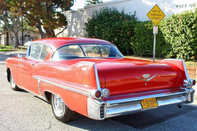 00000005762012701 - 1957 CADILLAC SERIES 62 RED photo 3