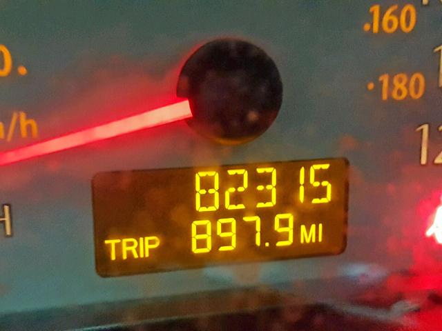 1G8AK52F33Z127221 - 2003 SATURN ION LEVEL SILVER photo 8