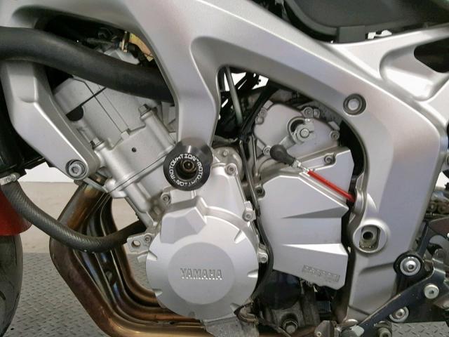 JYARJ08Y55A000443 - 2005 YAMAHA FZ6 SC TWO TONE photo 6