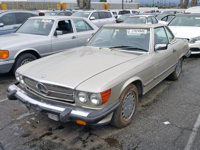 WDBBA48D8KA092734 - 1989 MERCEDES-BENZ 560 SL TAN photo 2