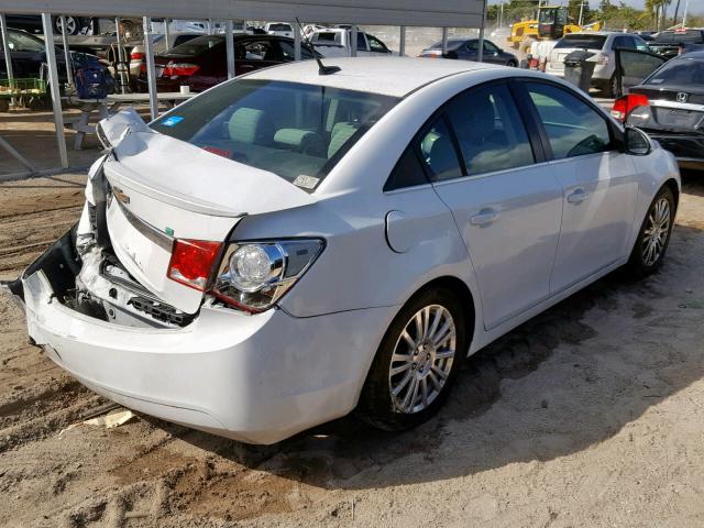 1G1PJ5S95B7255542 - 2011 CHEVROLET CRUZE ECO WHITE photo 4