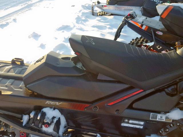 2BPSUUJB6JV000040 - 2018 SKI DOO MXZ BLACK photo 6