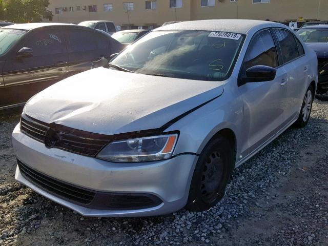 3VW2K7AJ0DM217423 - 2013 VOLKSWAGEN JETTA BASE SILVER photo 2
