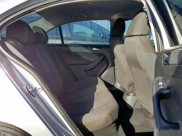 3VW2K7AJ0DM217423 - 2013 VOLKSWAGEN JETTA BASE SILVER photo 6