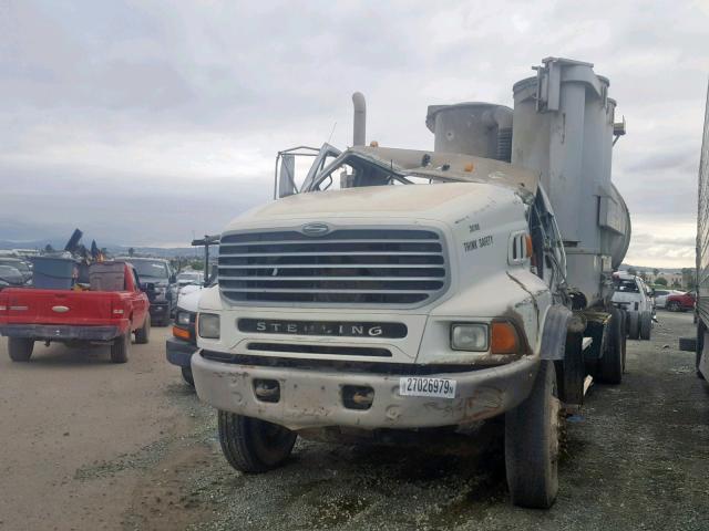 2FZHAZDE66AW79315 - 2006 STERLING TRUCK L 9500 WHITE photo 2