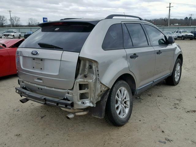 2FMDK36C28BA61063 - 2008 FORD EDGE SE SILVER photo 4