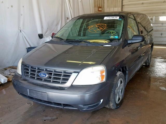 2FMZA50605BA35385 - 2005 FORD FREESTAR S GRAY photo 2