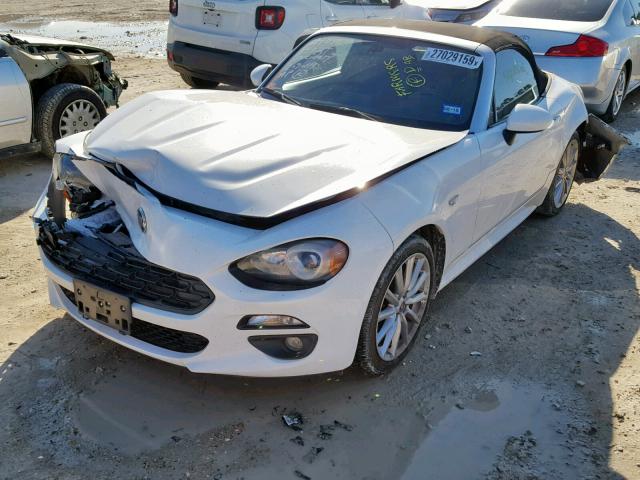 JC1NFAEK0H0101536 - 2017 FIAT 124 SPIDER WHITE photo 2