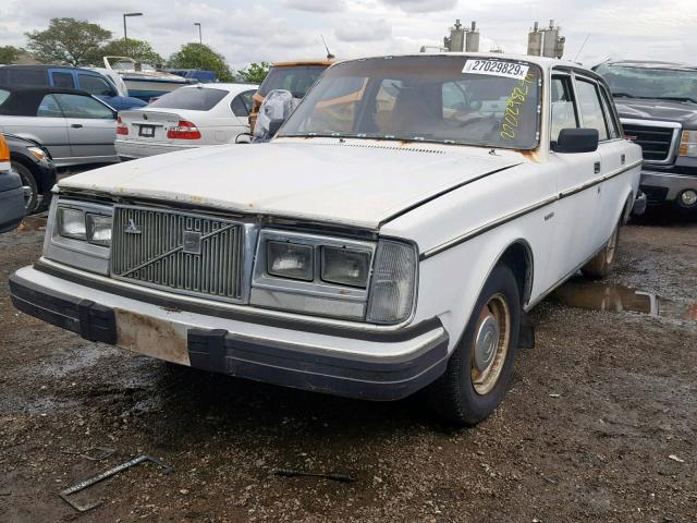 VC26445A1084066 - 1980 VOLVO 240 GL WHITE photo 2