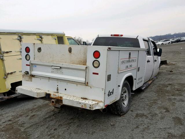 1GTHK33688F137677 - 2008 GMC SIERRA K35 WHITE photo 4