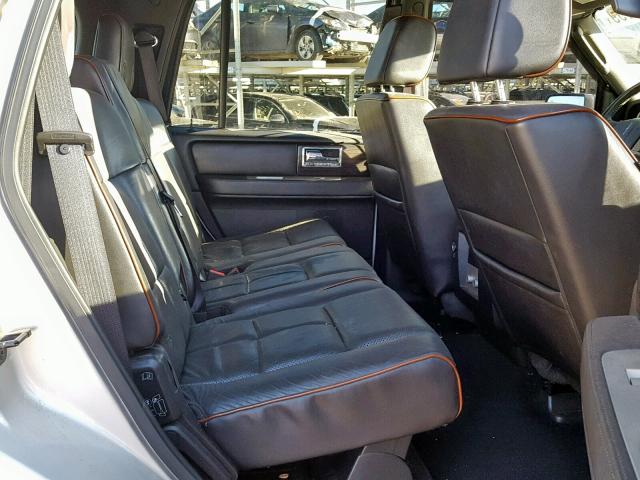 5LMFU27517LJ04221 - 2007 LINCOLN NAVIGATOR Weiß Foto 6