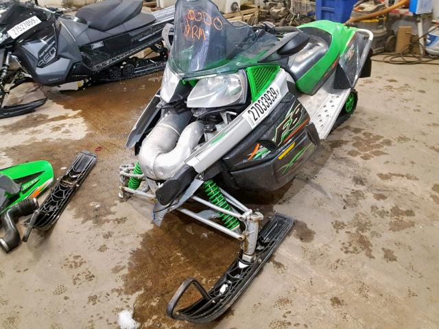 4UF07SNW27T125314 - 2007 ARCTIC CAT F8 GREEN photo 2