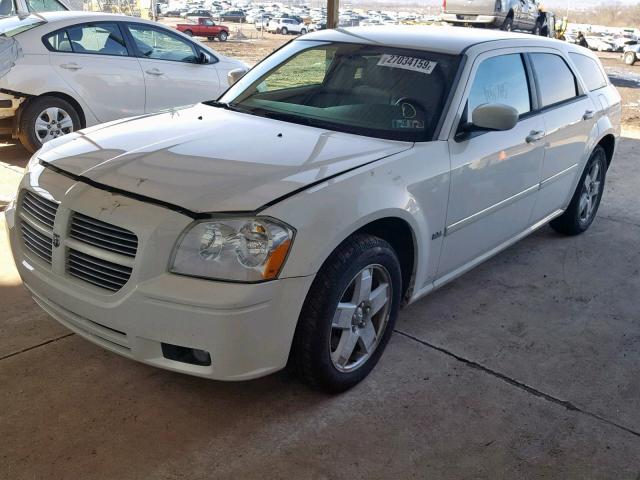 2D4GZ47V06H443169 - 2006 DODGE MAGNUM SXT WHITE photo 2