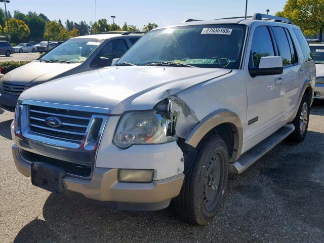 1FMEU64806ZA09424 - 2006 FORD EXPLORER E WHITE photo 2